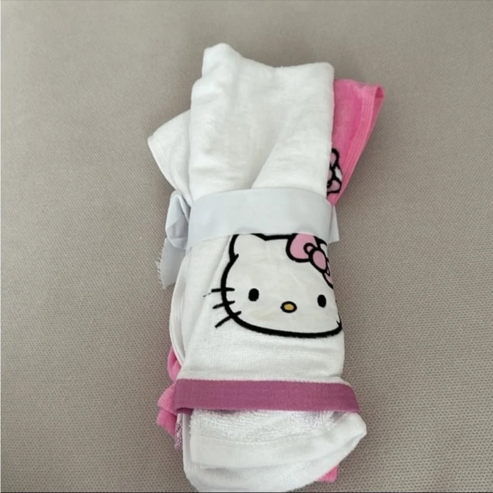 HELLO KITTY PACK OF 2 HAND TOWELS NEW WITH TAG SANRIO
